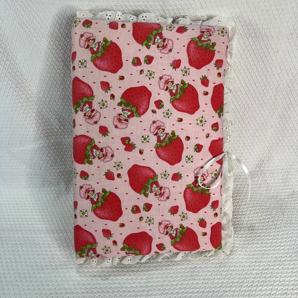 Unbranded Other - Handmade Strawberry Shortcake Fabric Photo Album 3-Ring Binder Eyelet Lace Pink